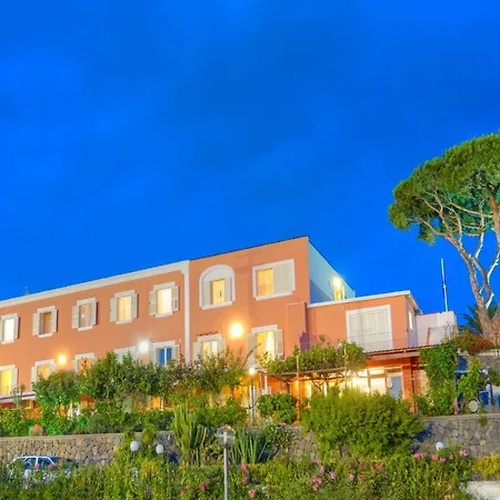 Mena Forio (Isola d'Ischia)