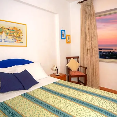 Mena Hotel