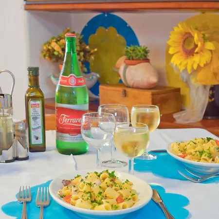 Mena Hotel Forio (Isola d'Ischia)