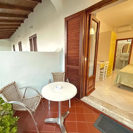 Hotel Mena 3*