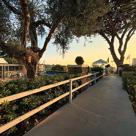 Mena 3* Forio (Isola d'Ischia)