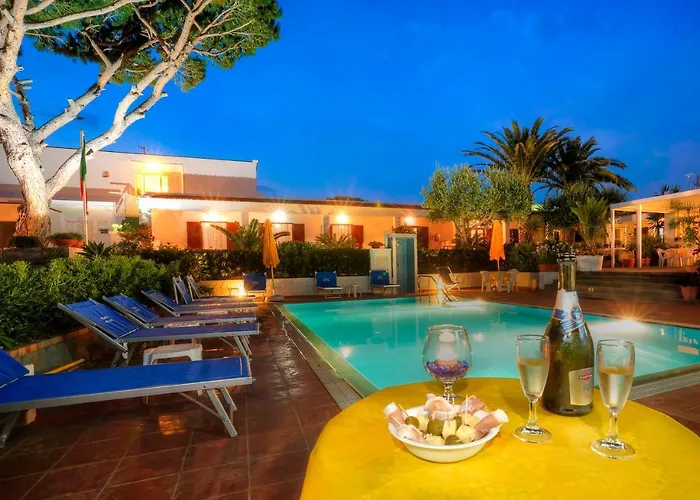 Mena Ξενοδοχείο