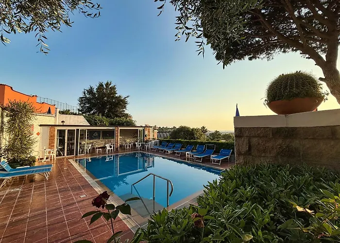 Mena Ξενοδοχείο