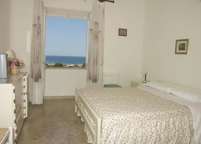 Mena Ξενοδοχείο Forio di Ischia