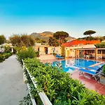 Mena Hotel Forio di Ischia